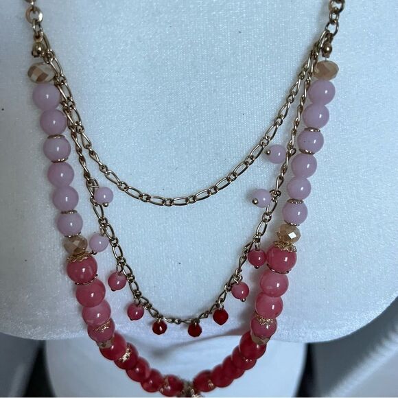 Boho beaded multi strand gold tone and pink beaded necklace - Picture 4 of 6